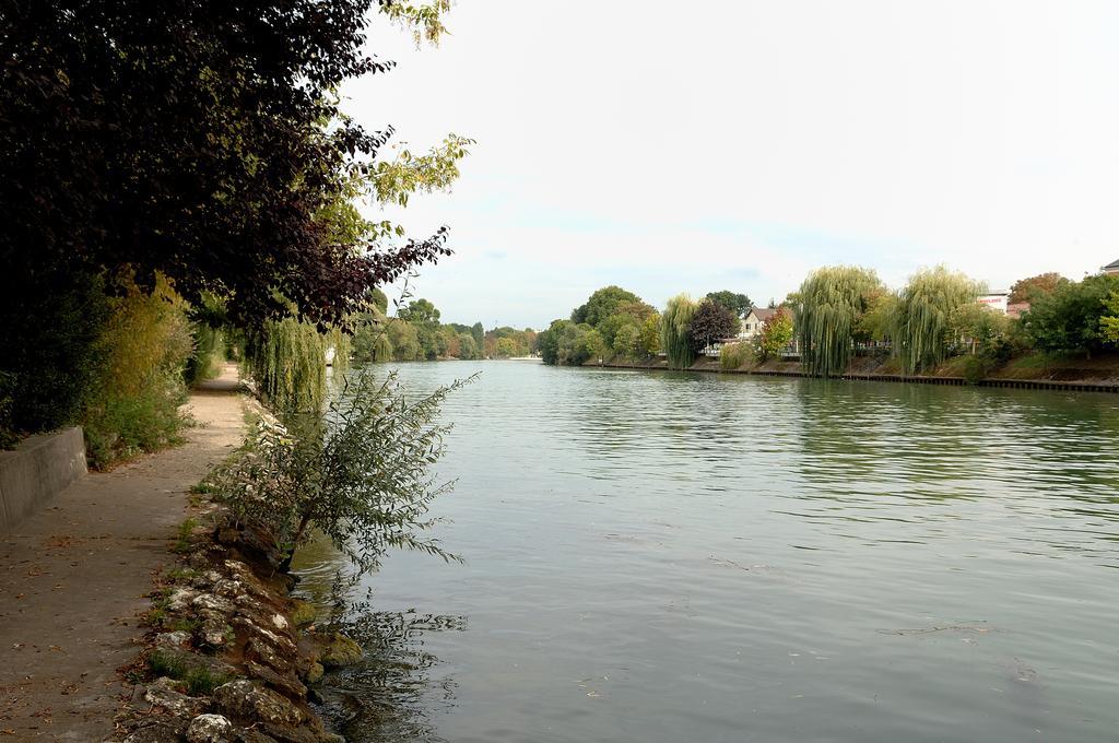 Studios Albri Nogent-sur-Seine Cameră foto